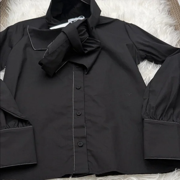 NWT Elegant Black Bow Blouse Sz Small - Picture 7 of 8